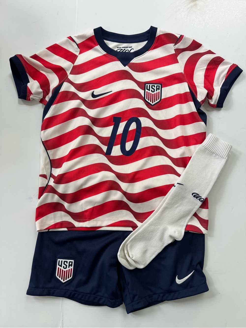 Nike Kids Red, White & Navy USA Soccer Kit with Pulisic #10
